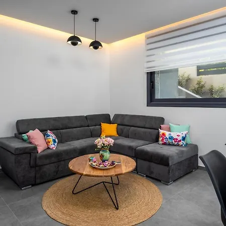 Levander Luxury 阿斯格罗