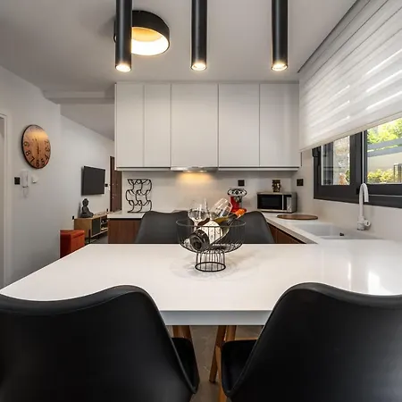 Apartment Levander Luxury Asgourou
