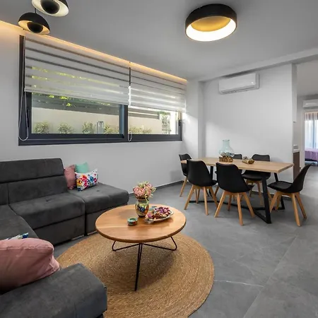 Apartment Levander Luxury Asgourou