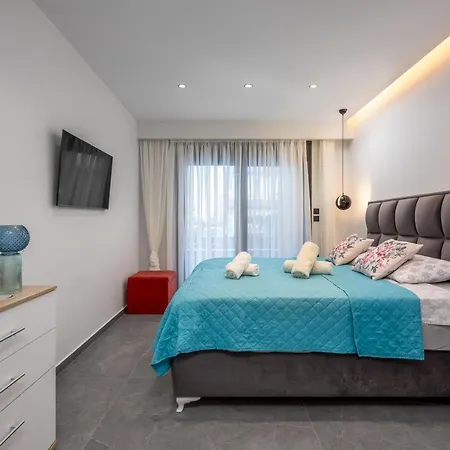 Levander Luxury